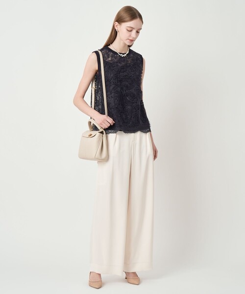 ANAYI(アナイ)の「【セットアップ対応商品】ストレッチダブルサテンカーゴパンツ(カーゴパンツ・レディース・ホワイト/ネイビー・38/36/34)」の12枚目の写真