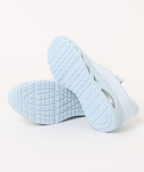 SKECHERS(スケッチャーズ)の「《SKECHERS》UNO GLIDE-STEP - AIR GLIDERS(スニーカー・レディース・ブラック/ライトブルー・23.0cm/23.5cm/24.0cm/24.5cm/25.0cm/22.5cm)」の4枚目の写真