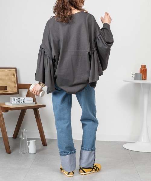 RCD(アールシーディー)の「ドロップショルダーギャザースリーブカットソー(Tシャツ/カットソー・レディース・ブラック/カーキ/ホワイト/チャコールグレー・4L~5L/LL~3L/M-L)」の19枚目の写真