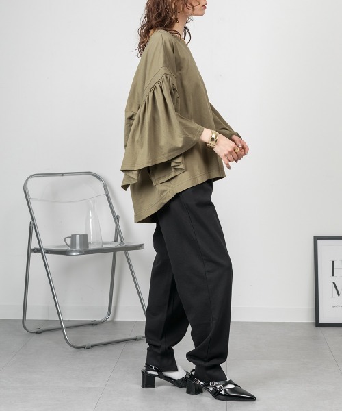 RCD(アールシーディー)の「ドロップショルダーギャザースリーブカットソー(Tシャツ/カットソー・レディース・ブラック/カーキ/ホワイト/チャコールグレー・4L~5L/LL~3L/M-L)」の21枚目の写真