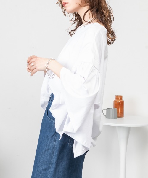 RCD(アールシーディー)の「ドロップショルダーギャザースリーブカットソー(Tシャツ/カットソー・レディース・ブラック/カーキ/ホワイト/チャコールグレー・4L~5L/LL~3L/M-L)」の6枚目の写真