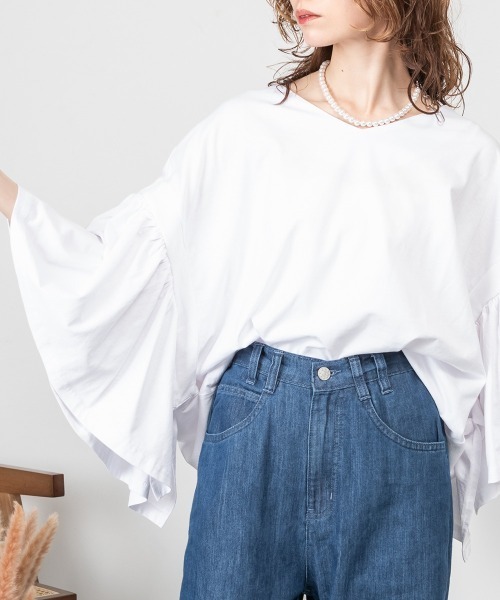 RCD(アールシーディー)の「ドロップショルダーギャザースリーブカットソー(Tシャツ/カットソー・レディース・ブラック/カーキ/ホワイト/チャコールグレー・4L~5L/LL~3L/M-L)」の5枚目の写真