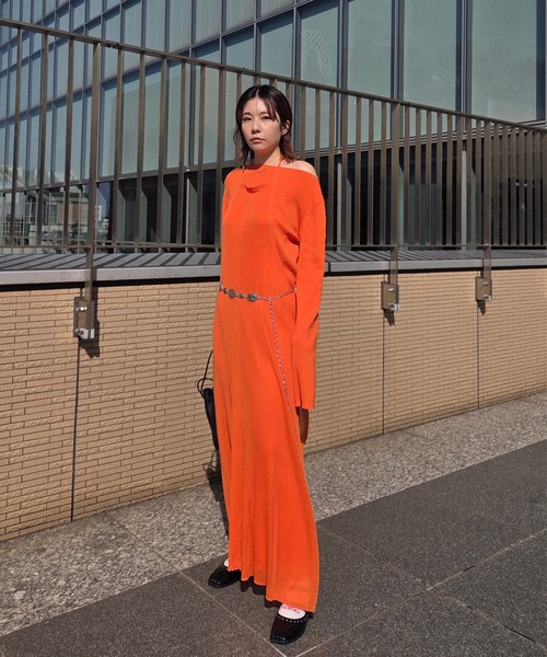 Ameri(アメリ)の「HALTER NECK LAYERED KNIT DRESS(ワンピース・レディース・オリーブ/スミクロ/オレンジ・SMALL/MEDIUM)」の14枚目の写真