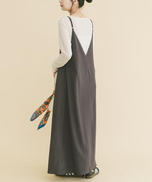 ITEMS URBANRESEARCH（アイテムズ アーバンリサーチ）の「シアーインナーセットワンピース（ワンピース・レディース・キャメル/チャコールグレー・FREE）」の17枚目の写真