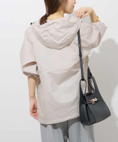 THE NORTH FACE(ザノースフェイス)の「《追加》撥水【THE NORTH FACE】 COMPACT ANORAK:ブルゾン NP22630(その他アウター・レディース・アイボリー/ブラック/ピンク・MEDIUM)」の21枚目の写真