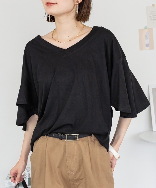 RCD(アールシーディー)の「ボリュームフレア袖Vネックカットソー(Tシャツ/カットソー・レディース・オフホワイト/ブラック/カーキ/チャコールグレー/ベージュ・M-L/LL~3L/4L~5L)」の2枚目の写真