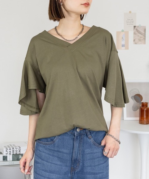RCD(アールシーディー)の「ボリュームフレア袖Vネックカットソー(Tシャツ/カットソー・レディース・オフホワイト/ブラック/カーキ/チャコールグレー/ベージュ・M-L/LL~3L/4L~5L)」の12枚目の写真