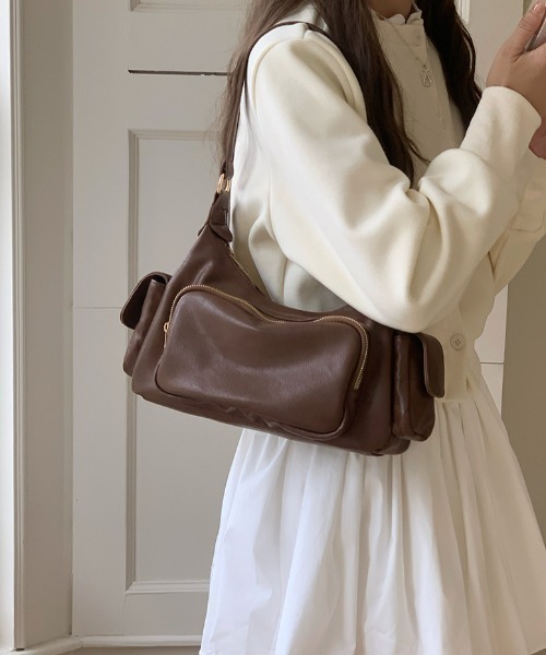 mebole(メボレ)の「Utility Multi Pocket Shoulder Bag(ショルダーバッグ・レディース・ブラウン/ブラック・FREE)」の1枚目の写真