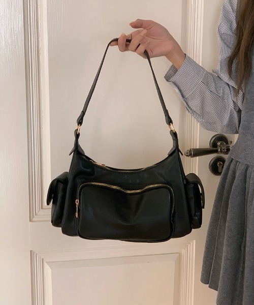 mebole(メボレ)の「Utility Multi Pocket Shoulder Bag(ショルダーバッグ・レディース・ブラウン/ブラック・FREE)」の8枚目の写真