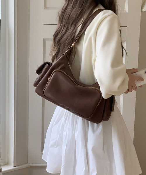mebole(メボレ)の「Utility Multi Pocket Shoulder Bag(ショルダーバッグ・レディース・ブラウン/ブラック・FREE)」の15枚目の写真