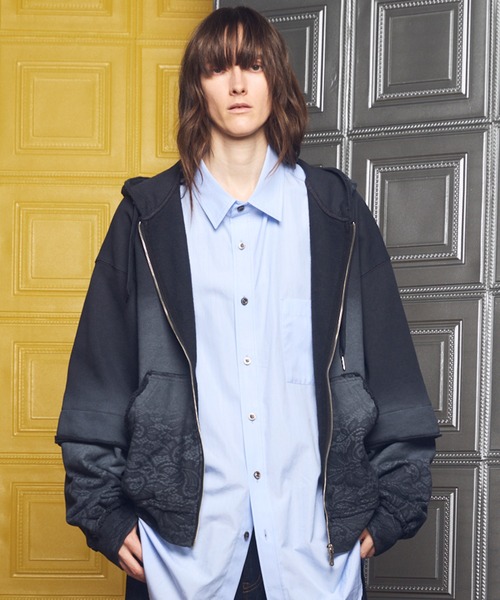 MAISON SPECIAL(メゾンスペシャル)の「《UNISEX》Lace Spray Dye Prime-Over Zip Hoodie/レーススプレーダイプライムオーバージップパーカー【MAISON SPECIAL/メゾンスペシャル】(パーカー・メンズ・ブルー/ピンク/ブラック・0/1/2)」の2枚目の写真