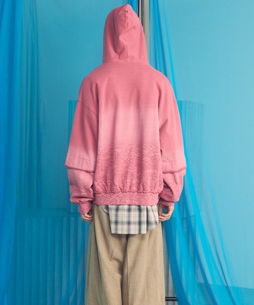 MAISON SPECIAL(メゾンスペシャル)の「《UNISEX》Lace Spray Dye Prime-Over Zip Hoodie/レーススプレーダイプライムオーバージップパーカー【MAISON SPECIAL/メゾンスペシャル】(パーカー・メンズ・ブルー/ピンク/ブラック・0/1/2)」の20枚目の写真