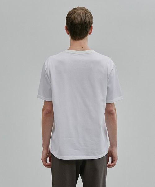 UNITED TOKYO(ユナイテッドトウキョウ)の「【幻のコットン】SEA ISLAND COTTON レギュラーTシャツ |世界最高峰コットン/ヨレ防止/ウォッシャブル/夏服/インナー/長持ち/防シワ性(Tシャツ/カットソー・メンズ・ブラック/ネイビー/ホワイト/ダークグレー/ライトグレー・1/4/3/2)」の16枚目の写真