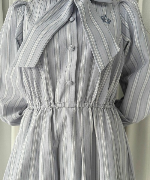 F i.n.t（フィント）の「ボリュームスリーブボウタイストライプワンピース/fint フィント（ワンピース・レディース・ライトベージュ/ブルーグレー・FREE）」の8枚目の写真