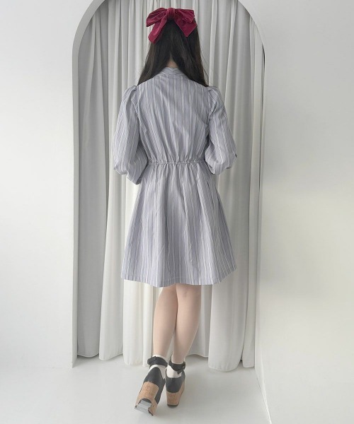 F i.n.t（フィント）の「ボリュームスリーブボウタイストライプワンピース/fint フィント（ワンピース・レディース・ライトベージュ/ブルーグレー・FREE）」の9枚目の写真