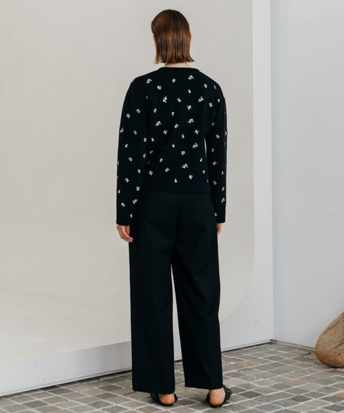 CREDONA（クレドナ）の「FLOWER EMBROIDERY CD/フラワーエンブロイダリーカーデ（カーディガン/ボレロ・レディース・ブラック/グレー・FREE）」の21枚目の写真