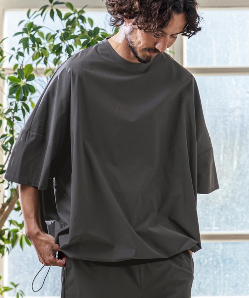 Magine（マージン）の「mt10254- Nylon Stretch Ripstop Drawstring Hem Relax Fit T-Shirt Tシャツ(MGN-261-031)（Tシャツ/カットソー・メンズ・チャコール/オリーブ/ブラック・48/46/44）」の16枚目の写真
