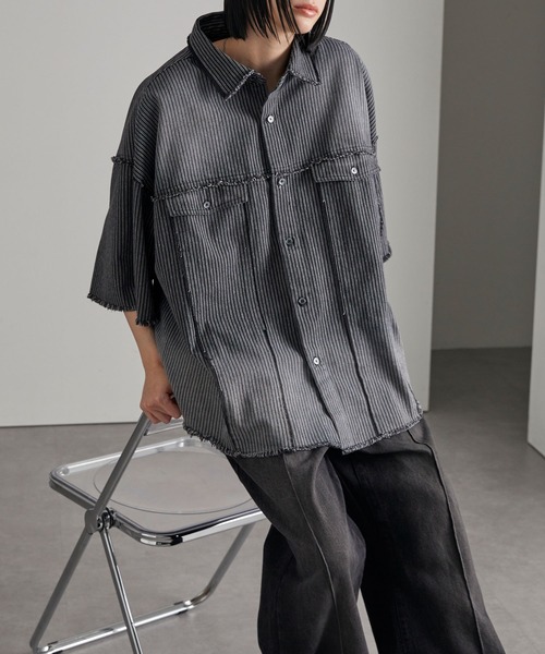 cussil(クシル)の「【cussil/クシル】グラデーションストライプフリンジ半袖シャツ(シャツ/ブラウス・メンズ・ブラック・M/S/L)」の8枚目の写真