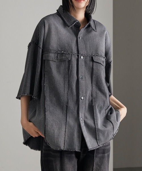 cussil(クシル)の「【cussil/クシル】グラデーションストライプフリンジ半袖シャツ(シャツ/ブラウス・メンズ・ブラック・M/S/L)」の12枚目の写真
