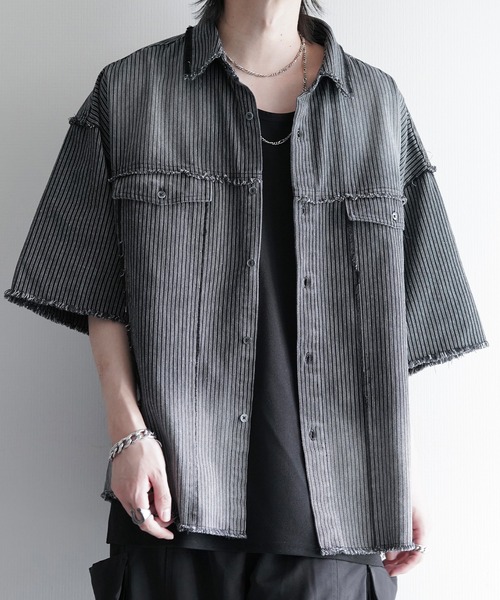 cussil(クシル)の「【cussil/クシル】グラデーションストライプフリンジ半袖シャツ(シャツ/ブラウス・メンズ・ブラック・M/S/L)」の2枚目の写真
