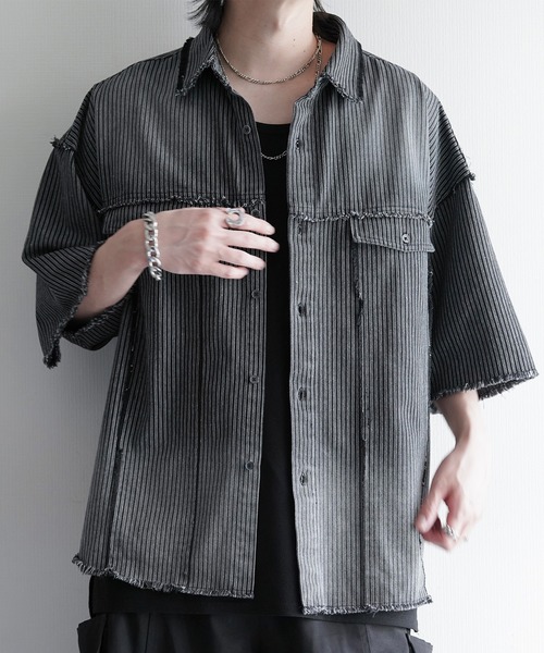 cussil(クシル)の「【cussil/クシル】グラデーションストライプフリンジ半袖シャツ(シャツ/ブラウス・メンズ・ブラック・M/S/L)」の4枚目の写真