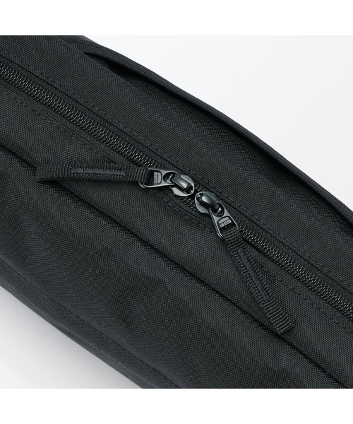 無印良品(ムジルシリョウヒン)の「撥水 再生ポリエステル 背面ポケット付き ショルダーバッグ(ショルダーバッグ・レディース・ブラック/ライトベージュ・FREE)」の19枚目の写真