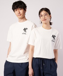 シェア バックロゴ グラフィック Tシャツ