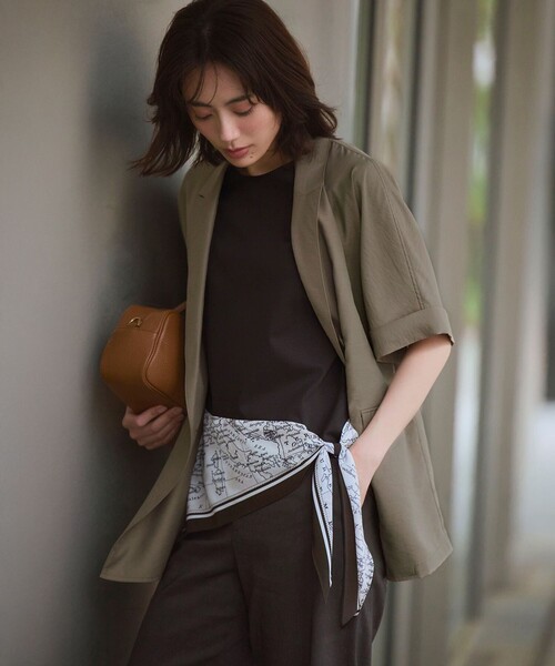 23区(ニジュウサンク)の「スカーフコンビジャージー ウエストデザイン カットソー(Tシャツ/カットソー・レディース・ブラック系5/ダークブラウン系5/ホワイト系5・38/40)」の13枚目の写真