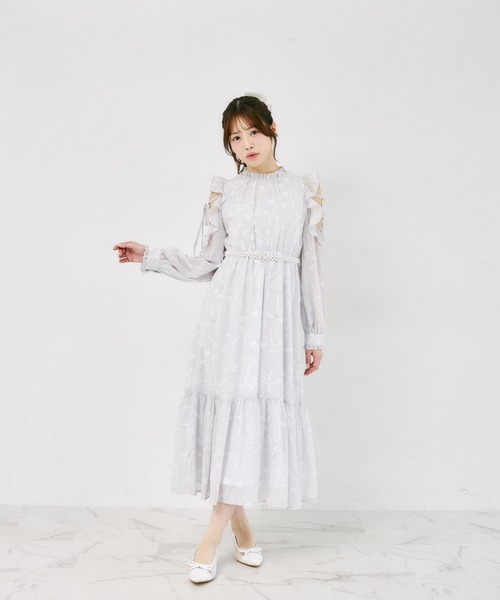 Suyunn（スユン）の「パールベルト付きリボン柄オープンフリルスリーブワンピース（ワンピース・レディース・ラベンダー/ブルー・M）」の14枚目の写真
