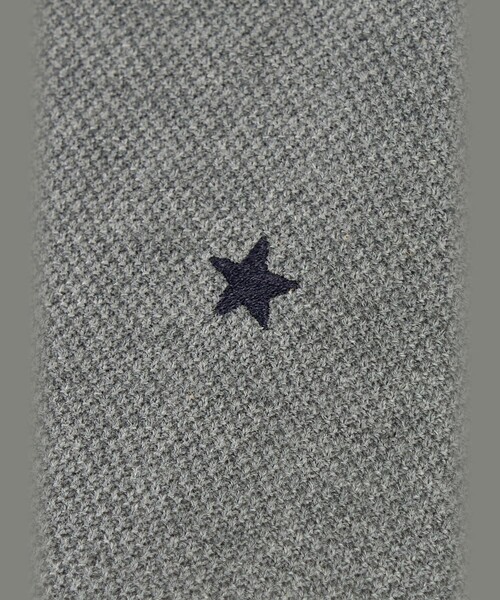 To b. by agnes b.(トゥービーバイアニエスベー)の「スター 刺繍 コットン 半袖 ニット ポロシャツ(ニット/セーター・レディース・グレー×ホワイト・FREE)」の10枚目の写真