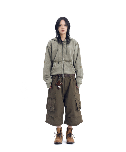 AAKAM(アーカム)の「Knee Pin-Tuck Bermuda Cargo Pants (Brown)(その他パンツ・レディース・その他・1/2)」の4枚目の写真