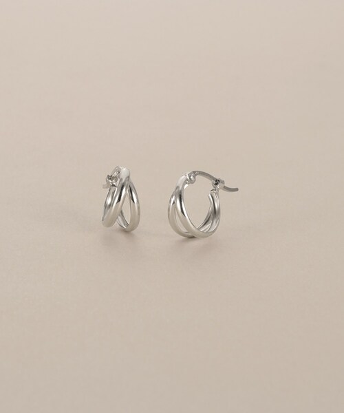 COCOSHNIK(ココシュニック)の「プラチナ 甲丸スプリット フープピアス(ピアス(両耳用)・レディース・プラチナム・00)」の1枚目の写真