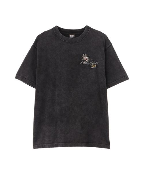 AVIREX(アヴィレックス)の「SOUVENIR T-SHIRT "TIGER & DRAGON" / スーベニア Tシャツ ”タイガー&ドラゴン” / AVIREX / アヴィレックス(Tシャツ/カットソー・メンズ・ブラック/ホワイト系2/ネイビー・L/M/2XL/XL)」の11枚目の写真