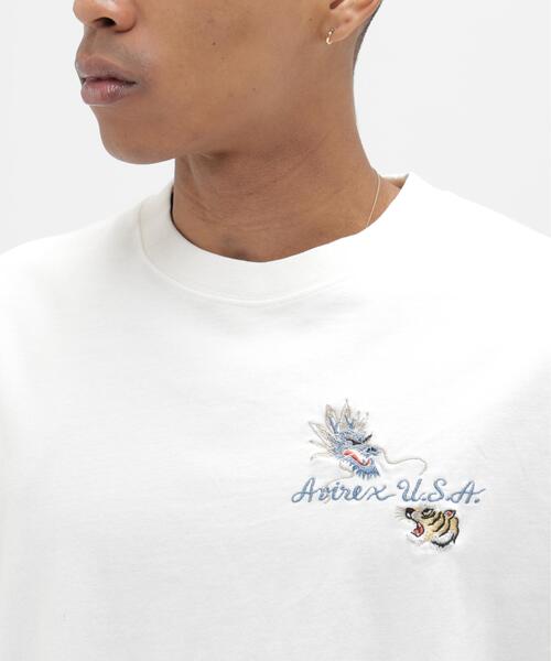 AVIREX(アヴィレックス)の「SOUVENIR T-SHIRT "TIGER & DRAGON" / スーベニア Tシャツ ”タイガー&ドラゴン” / AVIREX / アヴィレックス(Tシャツ/カットソー・メンズ・ブラック/ホワイト系2/ネイビー・L/M/2XL/XL)」の17枚目の写真