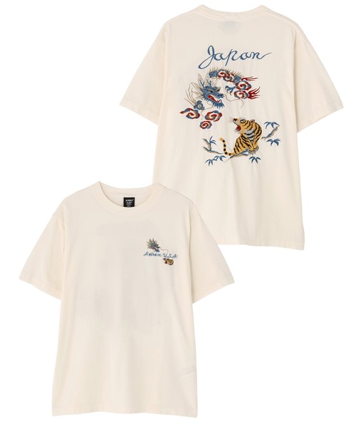 AVIREX(アヴィレックス)の「SOUVENIR T-SHIRT "TIGER & DRAGON" / スーベニア Tシャツ ”タイガー&ドラゴン” / AVIREX / アヴィレックス(Tシャツ/カットソー・メンズ・ブラック/ホワイト系2/ネイビー・L/M/2XL/XL)」の2枚目の写真