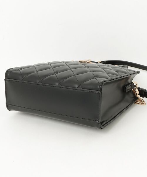 Guess(ゲス)の「RAMONA MINI TOTE ミニトート ショルダーバッグ(ショルダーバッグ・レディース・ブラック・ONE SIZE)」の13枚目の写真