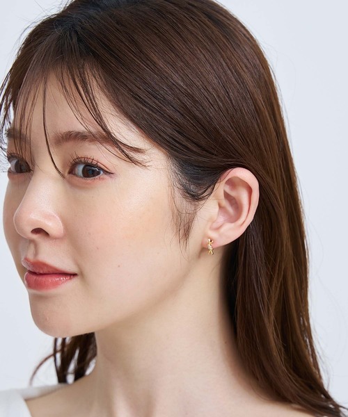 NOELA(ノエラ)の「ビジューノットピアス(ピアス(両耳用)・レディース・ゴールド/シルバー・フリー)」の3枚目の写真