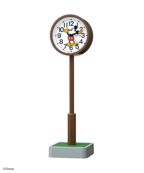 SEIKO 80年代 ヴィンテージ 筐体型 木製置き時計　入手困難品　電池入り SEIKO MICKEY CLOCK FD881B（置時計）｜SEIKO（セイコー）の