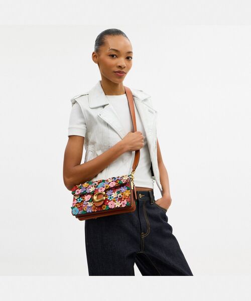 COACH（コーチ）の「タビー ショルダー バッグ 26・フローラル
