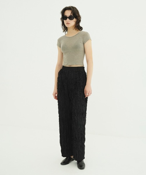 CLANE（クラネ）の「TOPSTITCHED FRILL STRAIGHT PANTS（その他パンツ・レディース・ブラック/アイボリー・2/1/0）」の6枚目の写真