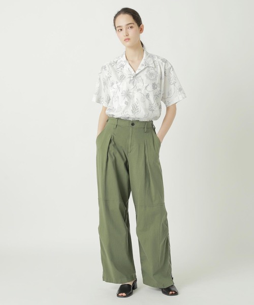 ZUCCa(ズッカ)の「DRAWING FLOWER PRINT / S(シャツ/ブラウス・レディース・ホワイト/イエロー/ブラック・M size/XL)」の13枚目の写真