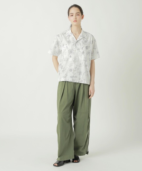 ZUCCa(ズッカ)の「DRAWING FLOWER PRINT / S(シャツ/ブラウス・レディース・ホワイト/イエロー/ブラック・M size/XL)」の14枚目の写真