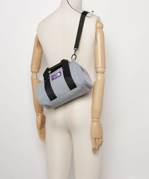 THE NORTH FACE PURPLE LABEL(ザ ノースフェイス パープルレーベル)の「【THE NORTH FACE Purple Label/ザ・ノースフェイスパープルレーベル】Field Demi Duffle Bag(ショルダーバッグ・メンズ・ブラック/ライトグレー/グレー・FREE)」の16枚目の写真