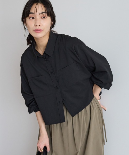 CRAFT STANDARD BOUTIQUE(クラフトスタンダードブティック)の「遮熱 クロップドレングスシャツ(シャツ/ブラウス・レディース・ベージュ/サックスブルー/ブラック/ホワイト・FREE)」の3枚目の写真