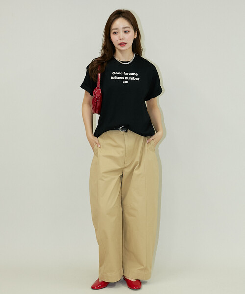 PUBLUX(パブリュクス)の「PUBLUX/パブリュクス フロッキー ロゴ Tシャツ 限定展開(Tシャツ/カットソー・レディース・ブラウン/ライトグレー/ブラック/ネイビー・フリ-)」の14枚目の写真