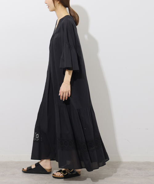 JOURNAL STANDARD relume(ジャーナルスタンダード レリューム)の「コットンボイルVネックレースワンピース(ワンピース・レディース・ブルー/ブラック・FREE)」の5枚目の写真