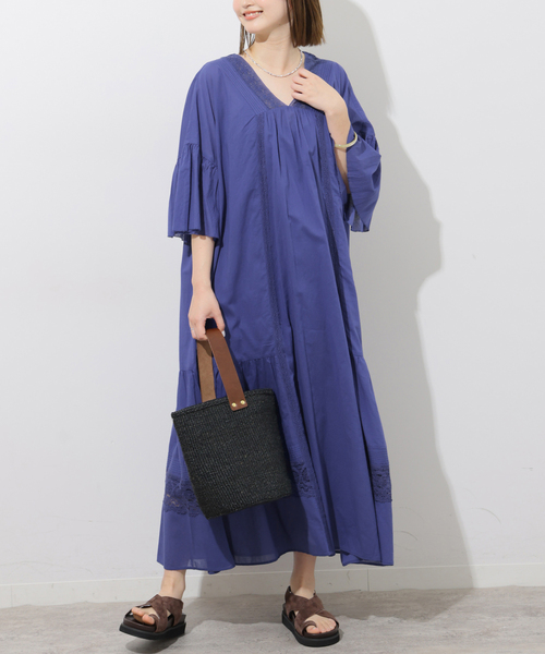 JOURNAL STANDARD relume(ジャーナルスタンダード レリューム)の「コットンボイルVネックレースワンピース(ワンピース・レディース・ブルー/ブラック・FREE)」の8枚目の写真