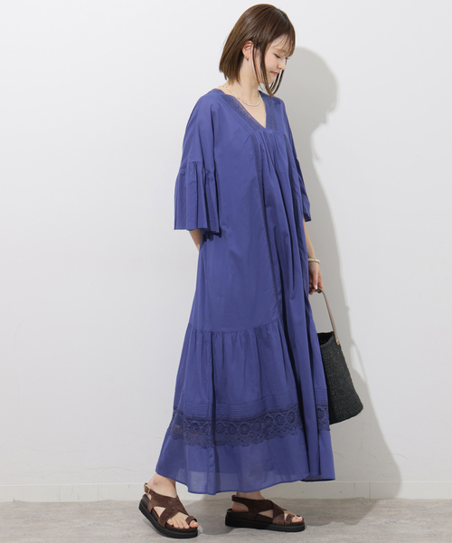 JOURNAL STANDARD relume(ジャーナルスタンダード レリューム)の「コットンボイルVネックレースワンピース(ワンピース・レディース・ブルー/ブラック・FREE)」の10枚目の写真
