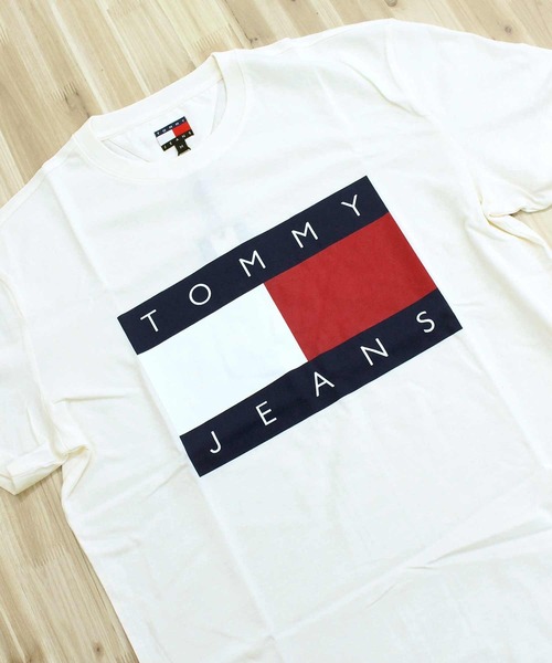 TOMMY HILFIGER(トミーヒルフィガー)の「TMJ レギュラーフィット ビッグフラッグ SS Tシャツ(Tシャツ/カットソー・メンズ・ブラック/ホワイト/ネイビー・XL/L/M)」の6枚目の写真