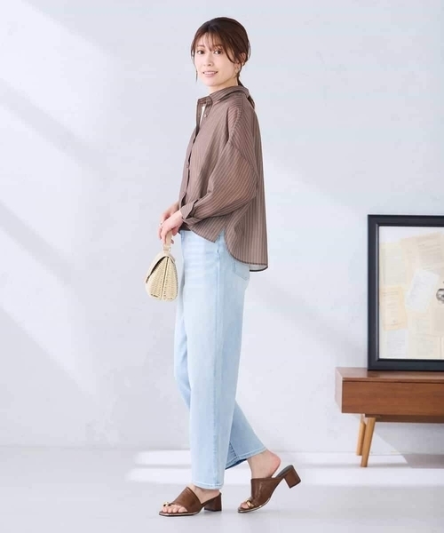 a.v.v(アーヴェヴェ)の「【洗える/接触冷感】クロップド丈セミシアーシャツ(シャツ/ブラウス・レディース・ブラウン/クリーム/ネイビー/アイボリー・38/40)」の12枚目の写真